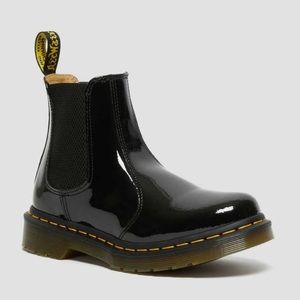 BRAND NEW black doc marten chelsea boots